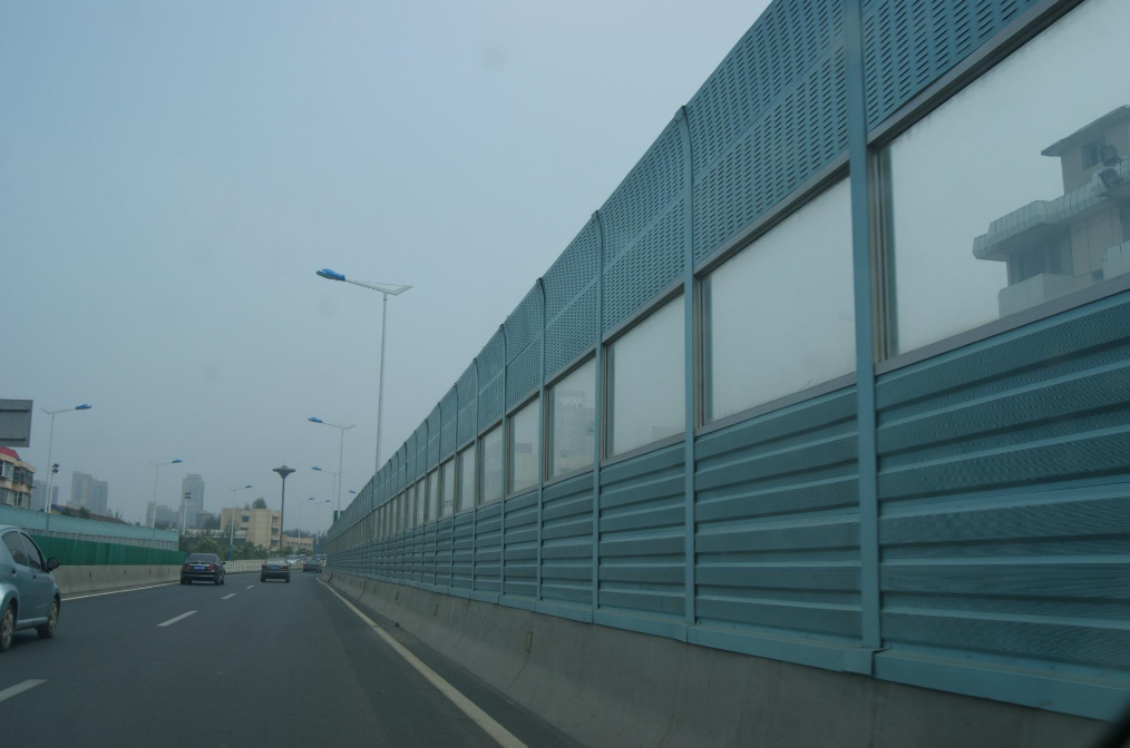 錦州道路噪音治理工程；錦州高速隔聲屏障